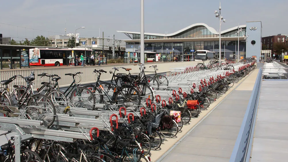 wftpcymxu9texrafqbhnlwh26 rijwielstalling station sittard