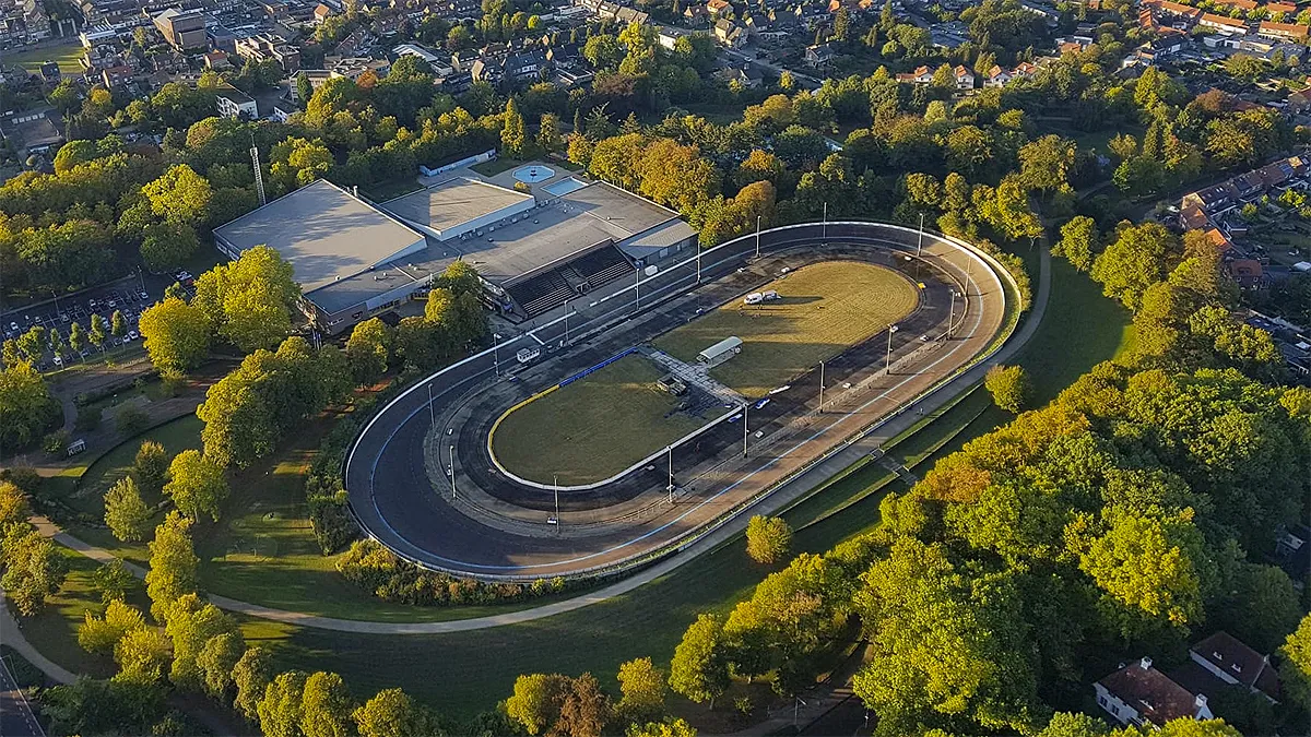 wielerbaan geleen foto michel van dijke