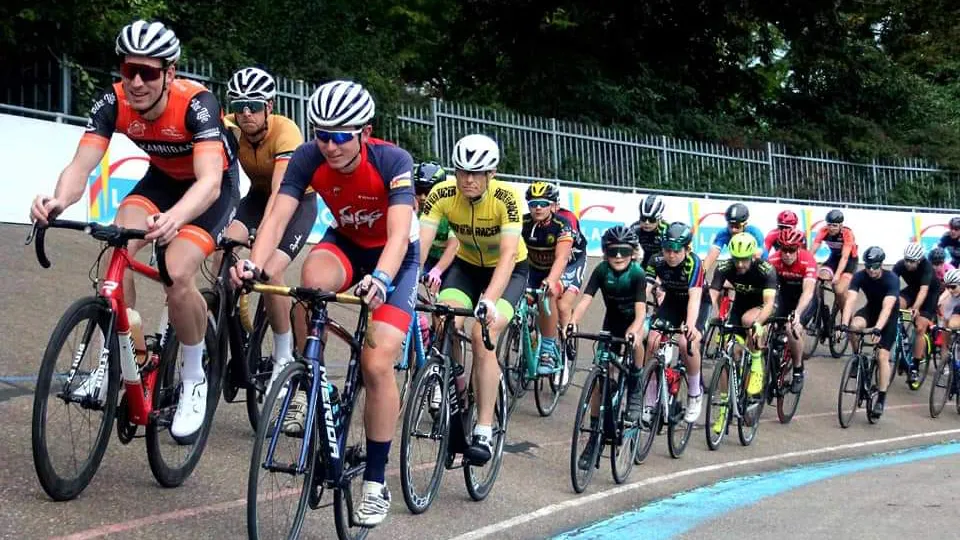 wielerbaan geleen wintertraining foto andre majewski