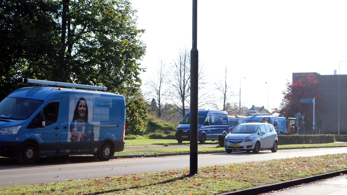 wml repareert kapotte waterleiding oranjelaan geleen