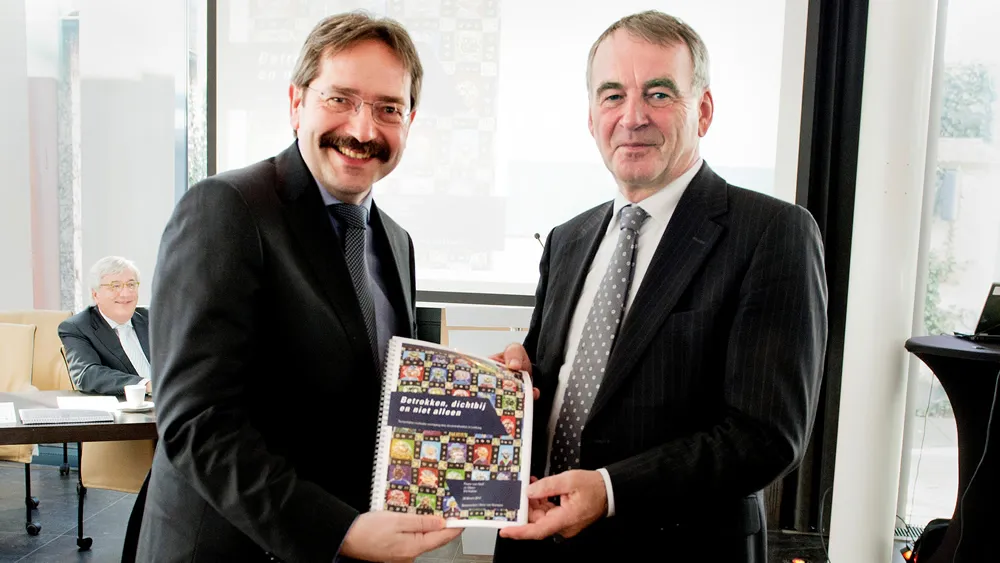 xxllqav5rt5kj1ti95x3vp22p betrokken dichtbij en niet alleen theo bovens en pieter van geel