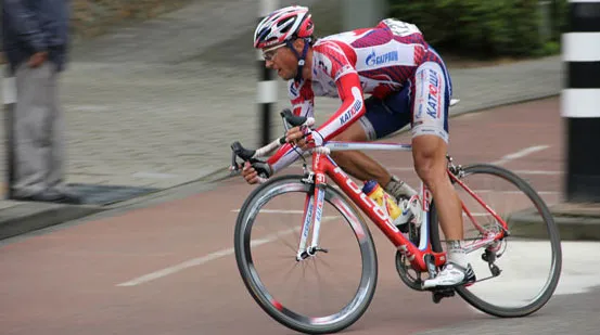 y6zsrdrynloazbsauiqk8m3lb een wielrenner