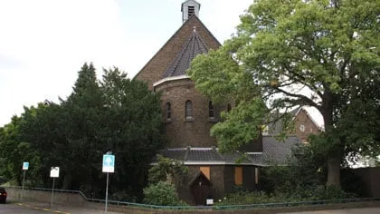 ydgyiurbmfl90emk2g8apw1ku kapelfrans klooster03 16 9