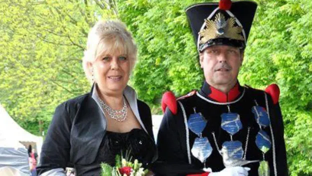 ynx3dhb5z7076gdu47wr3dkjr ton raven schutterskoning