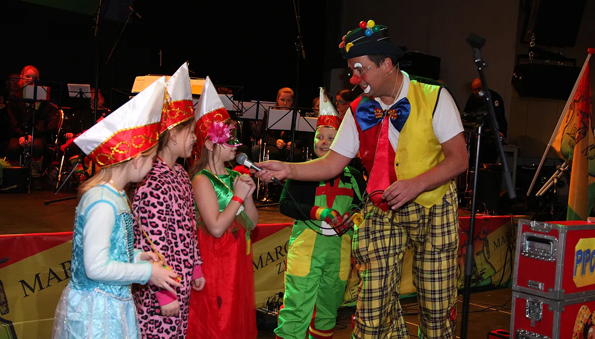 z kenjerzitting clown td 002