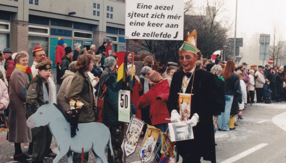 z lou cremers in optocht 1996