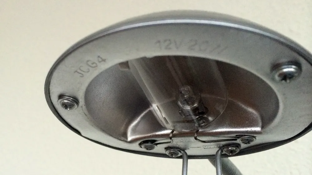 z7b069awiuqyj2pg1aaqvd9lq lamp brandt niet geen stroom