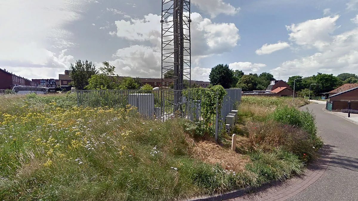 zendmast olieberg roermond