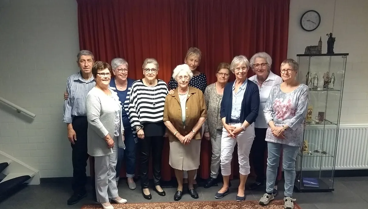 zonnebloemafdeling born holtum