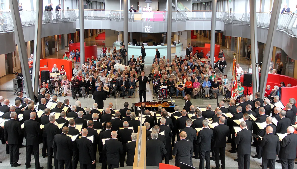 zos 50 jaar maastrichter staat in orbis mc 1