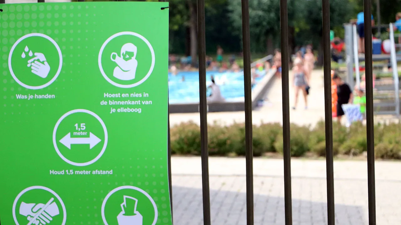 zwembad hateboer sittard corona tropische zomer