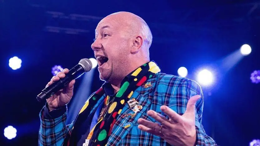 cyrille niel zingt carnavalsliedjes