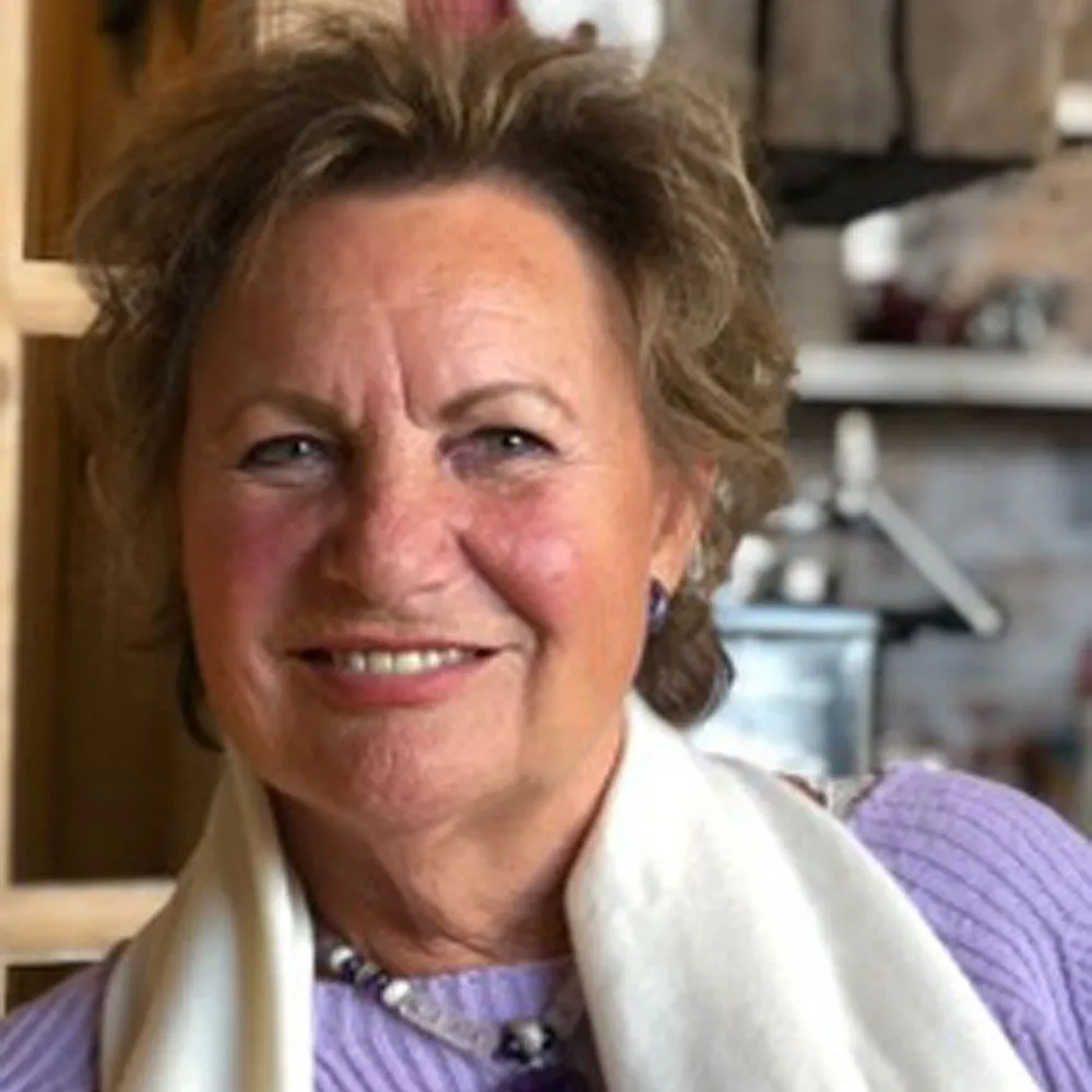 desiree selker