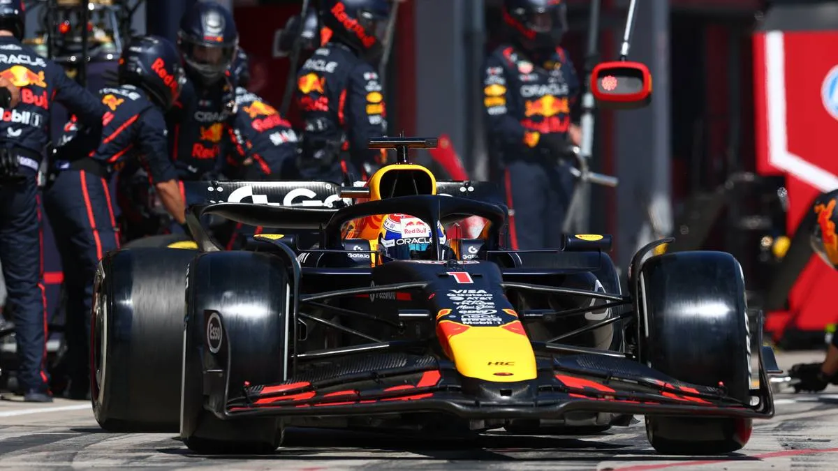 2025f1gp07 verstappen pitstop