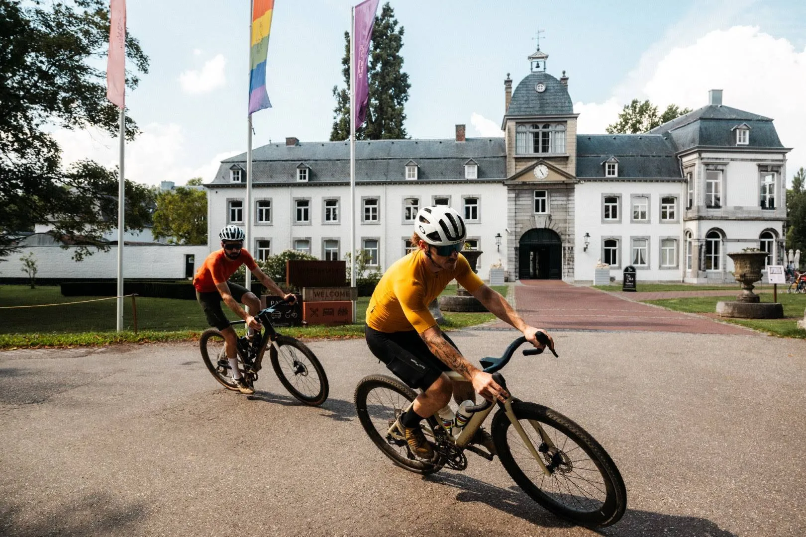 Ground of gravel race