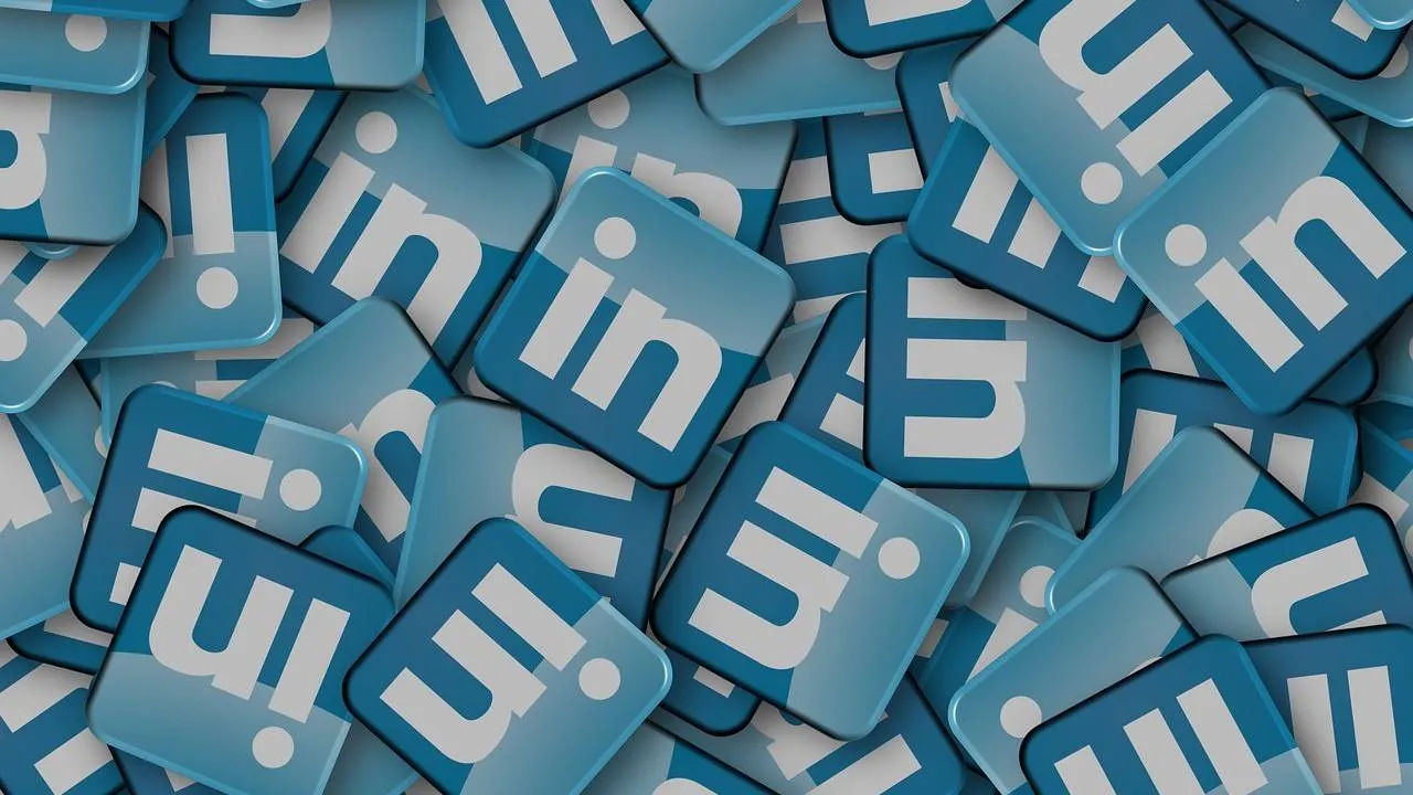 linkedin-Needpix