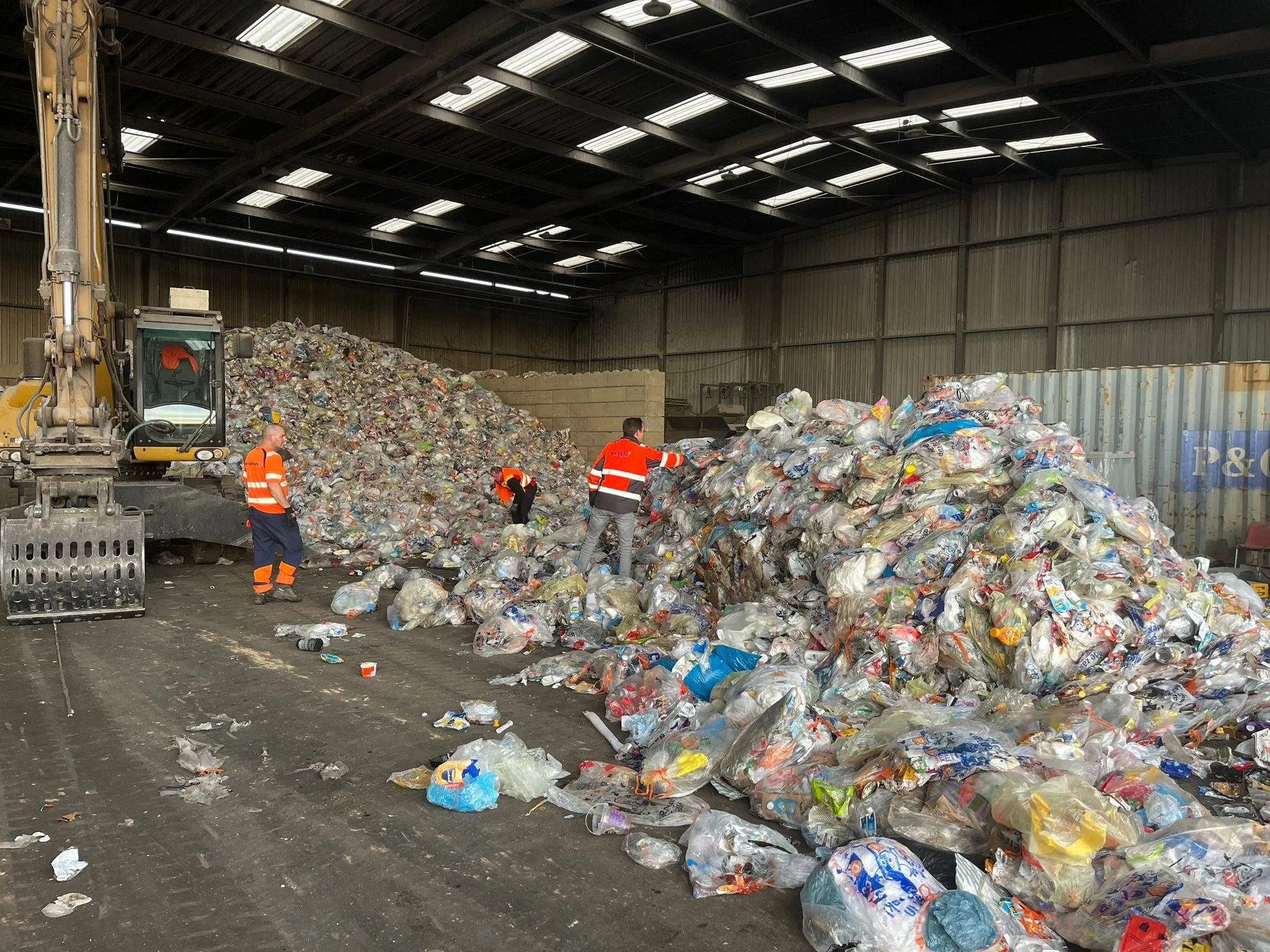 cad57bf1-6abd-49b9-977d-ae23a95069d8