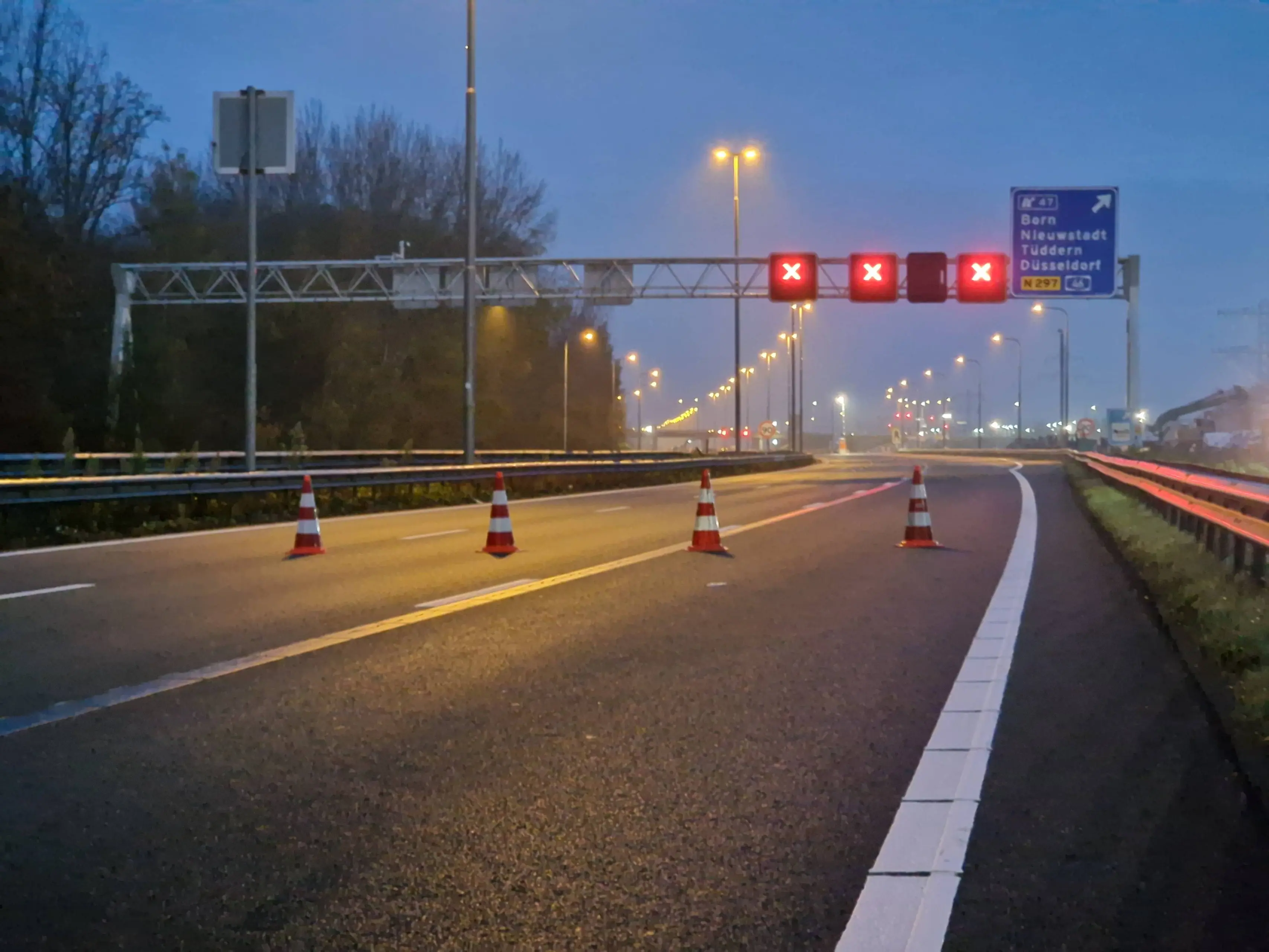 Afgesloten snelweg Born