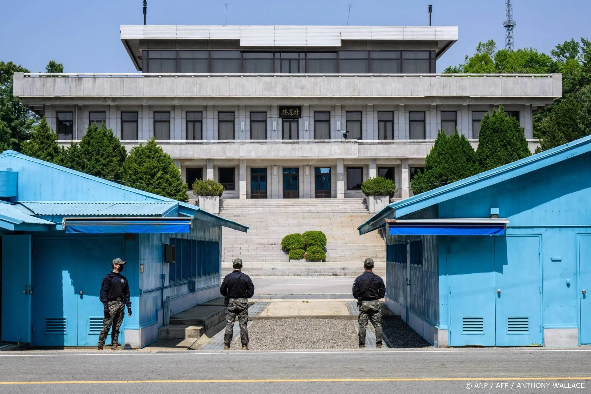 anp090825064 1