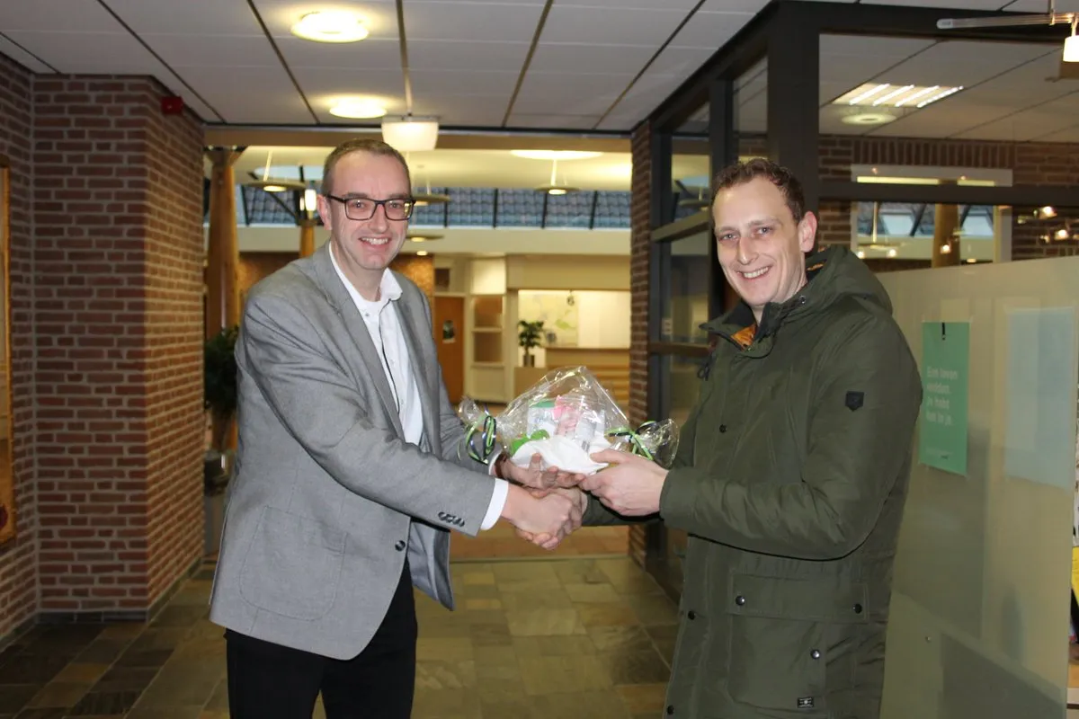 17000e inwoner staphorst vader wethouder bert krale