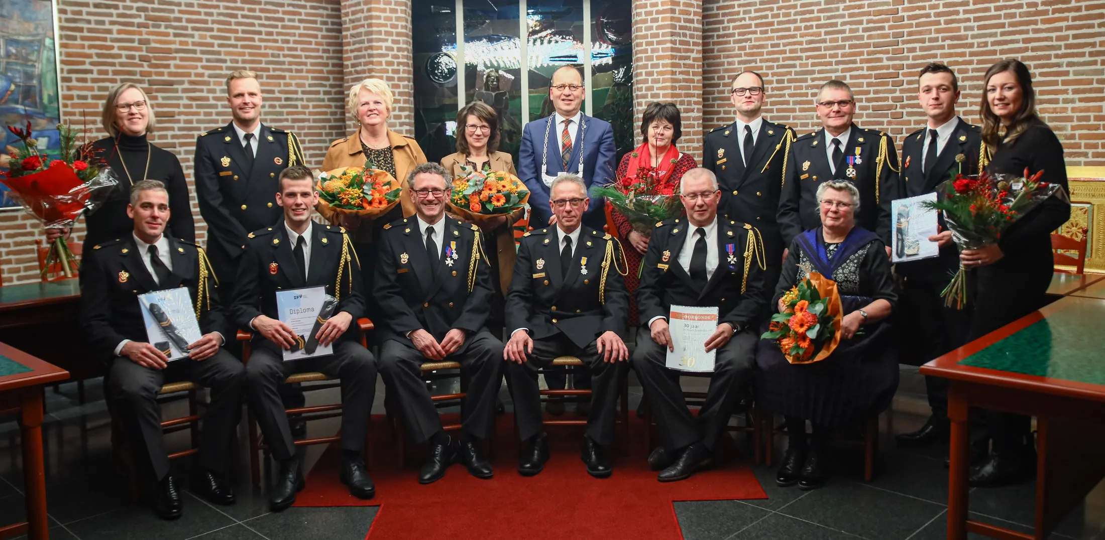 193 1082a groepsfoto brandweer