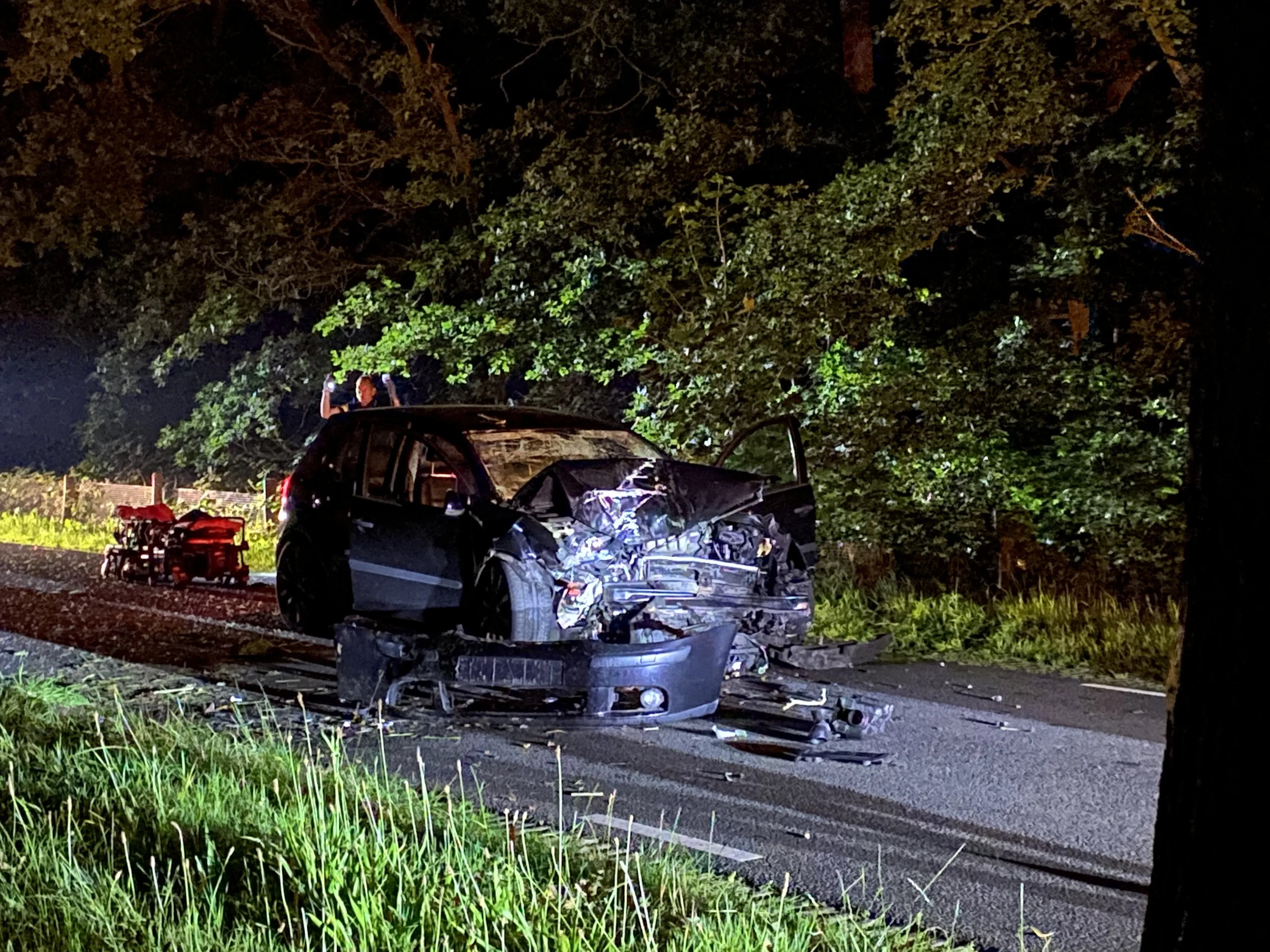 2001d116 6b3b 4e44 b17d afd82ea802df