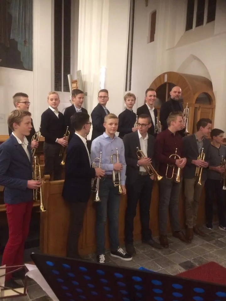 de trompetters zijn er klaar voor henk bisschop