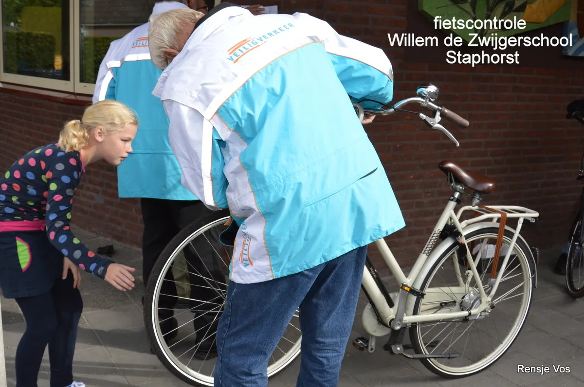 fietscontrole willemdezwijgerschool 10okt2016 1