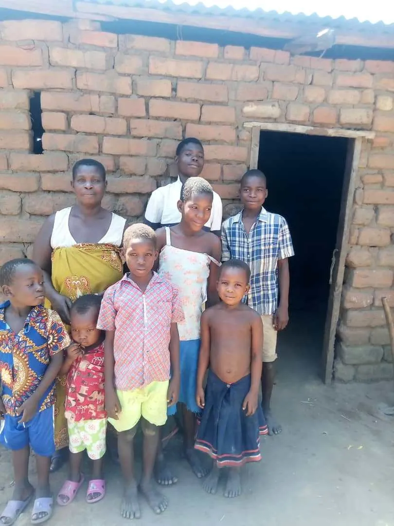flora en haar zeven kinderen beeld stphanos