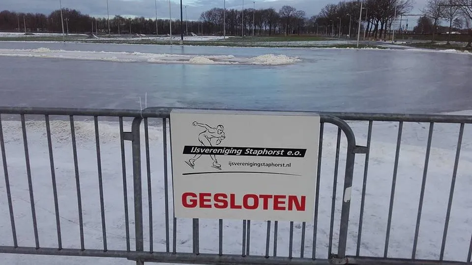 ijsbaan de tippe ijsvereniging gesloten e1453301708910
