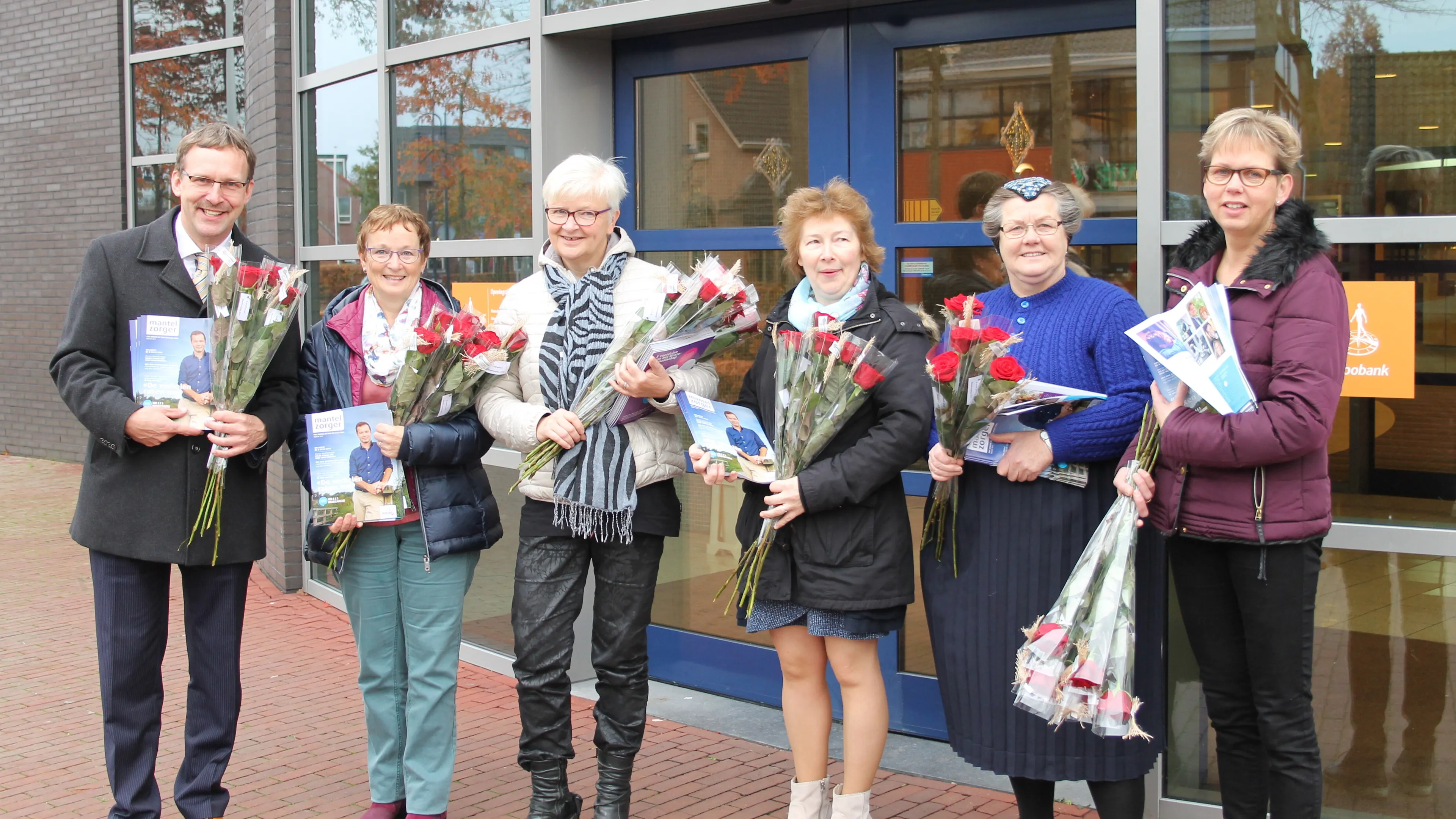 img 4750 rozen voor mantelzorgers e1447239105265