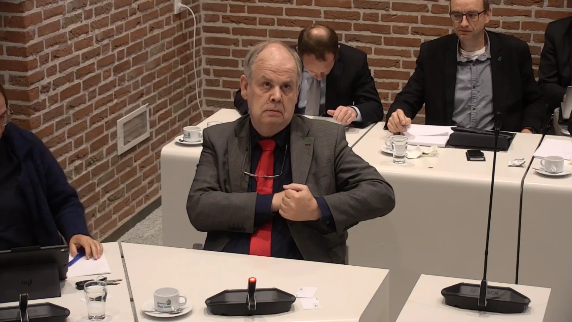 informateur van der pol uitgesproken