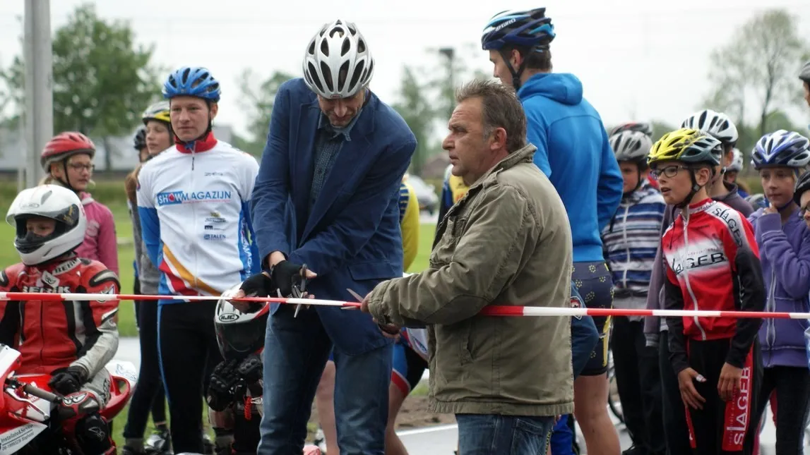 opening vernieuwde skeelerbaan tippe wethouder krale roelof kruidhof e1464271748339