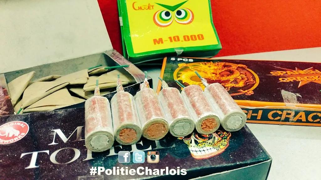 zwaar vuurwerk politie charlois