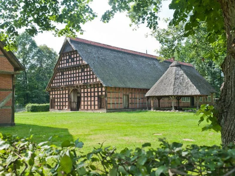 quatmann1-museumsdorf-de