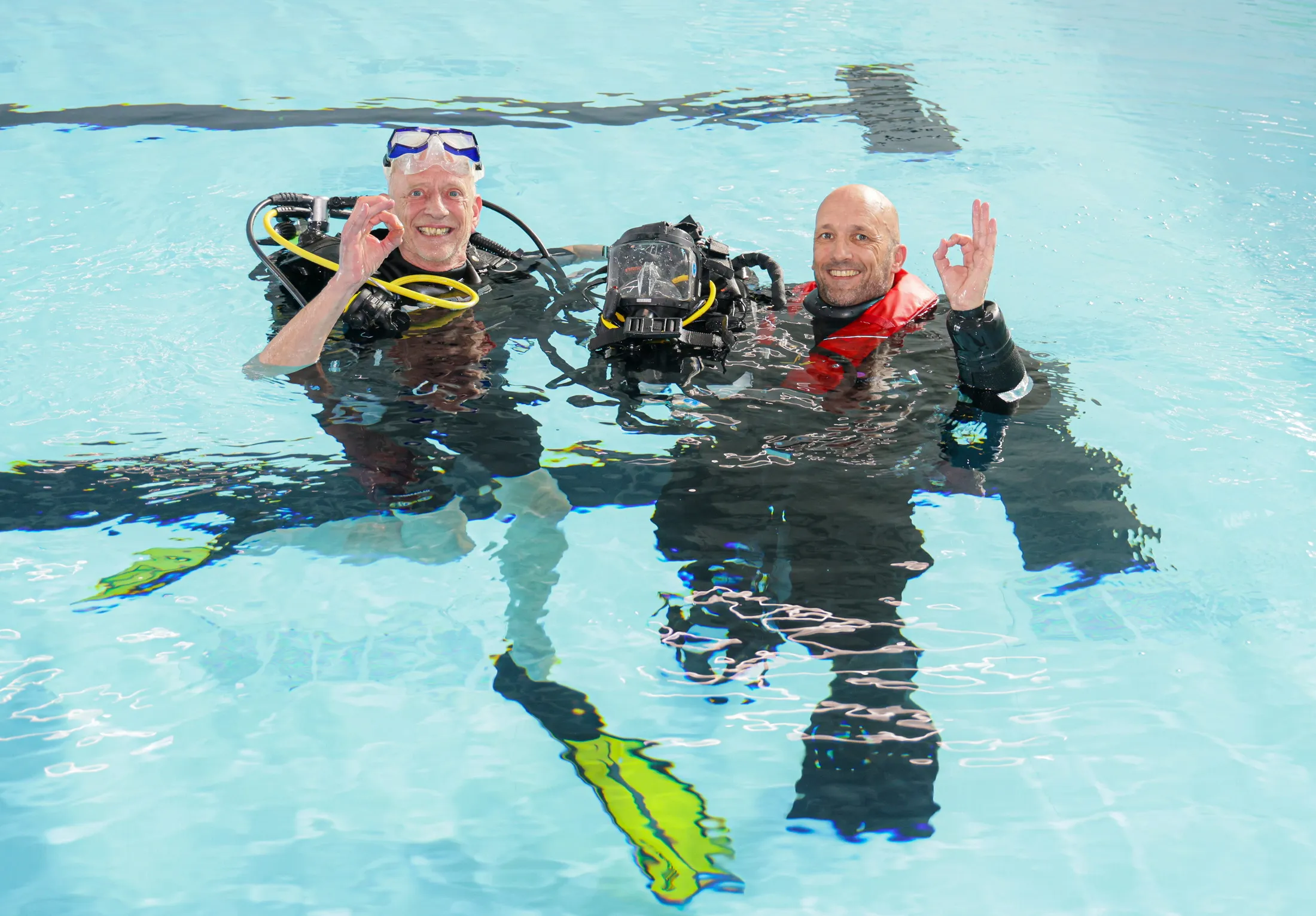 donatie duikapparatuur brandweer 207 6533