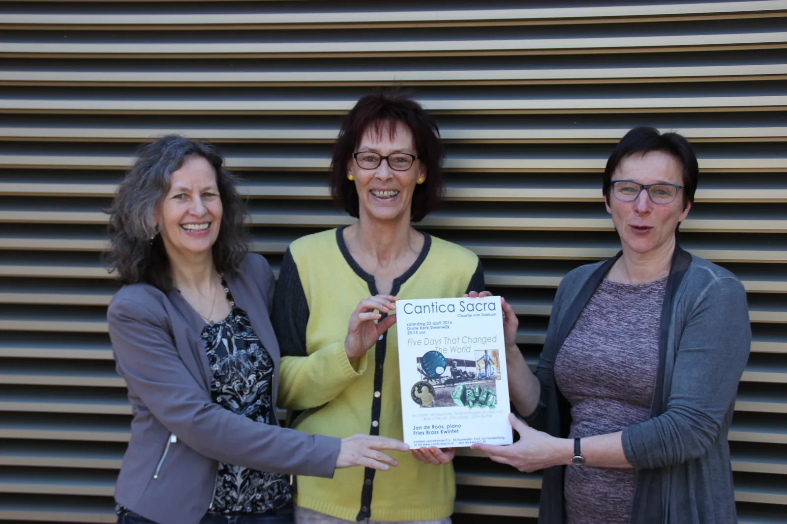 overhandiging kaarten cantica sacra kopie