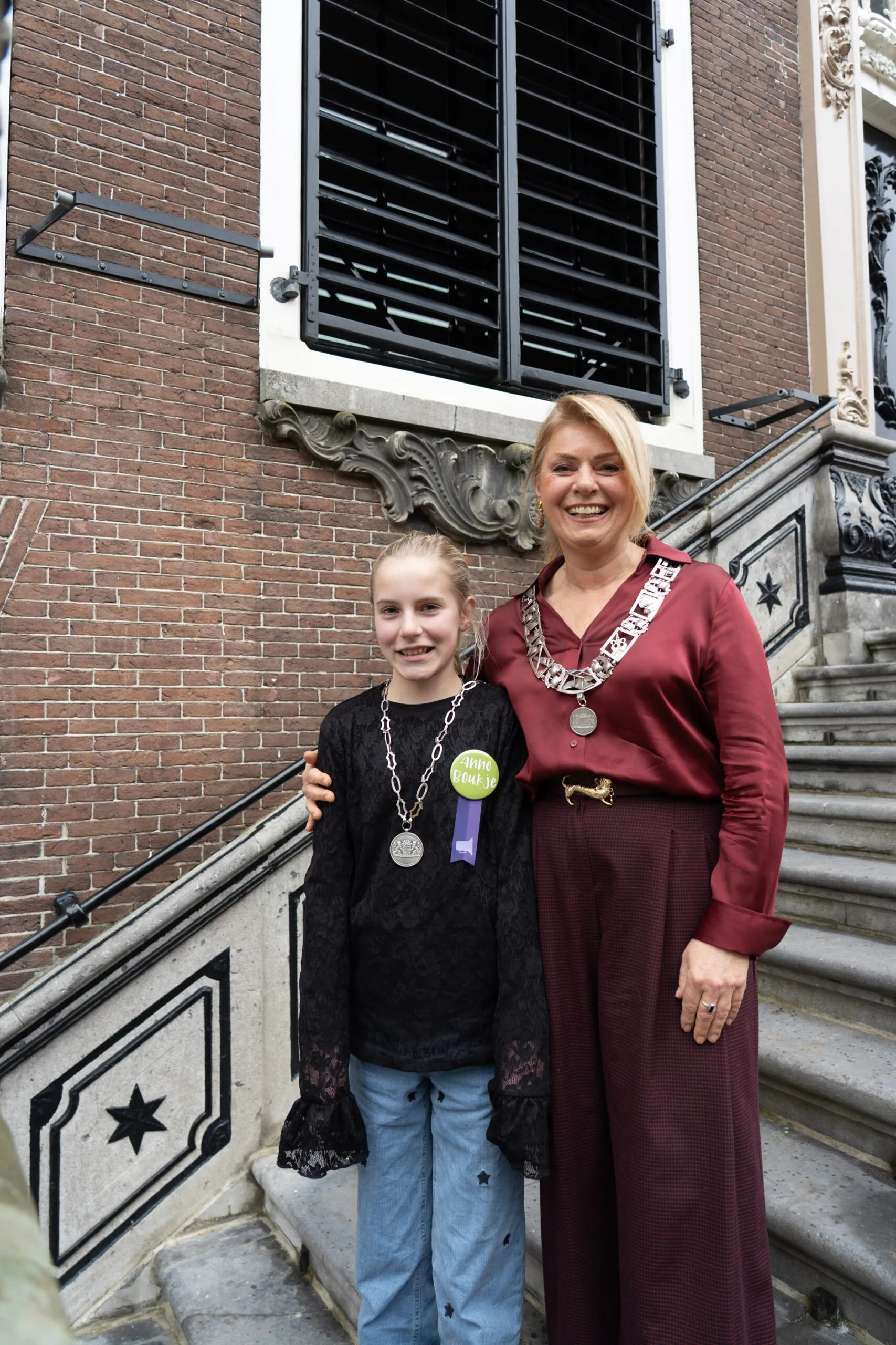 Foto-bij-persbericht-Anne-Boukje-nieuwe-kinderburgemeester-van-Sudwest-Fryslan-1-scaled