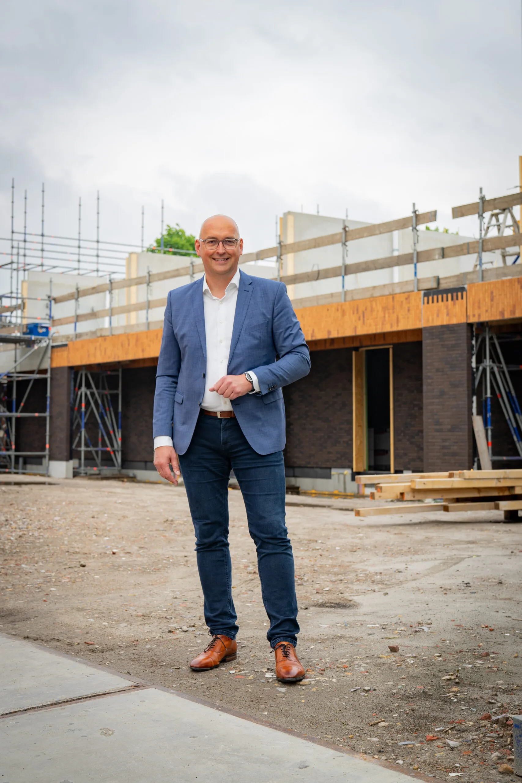 Michel-Rietman-op-bouwplaats-scaled