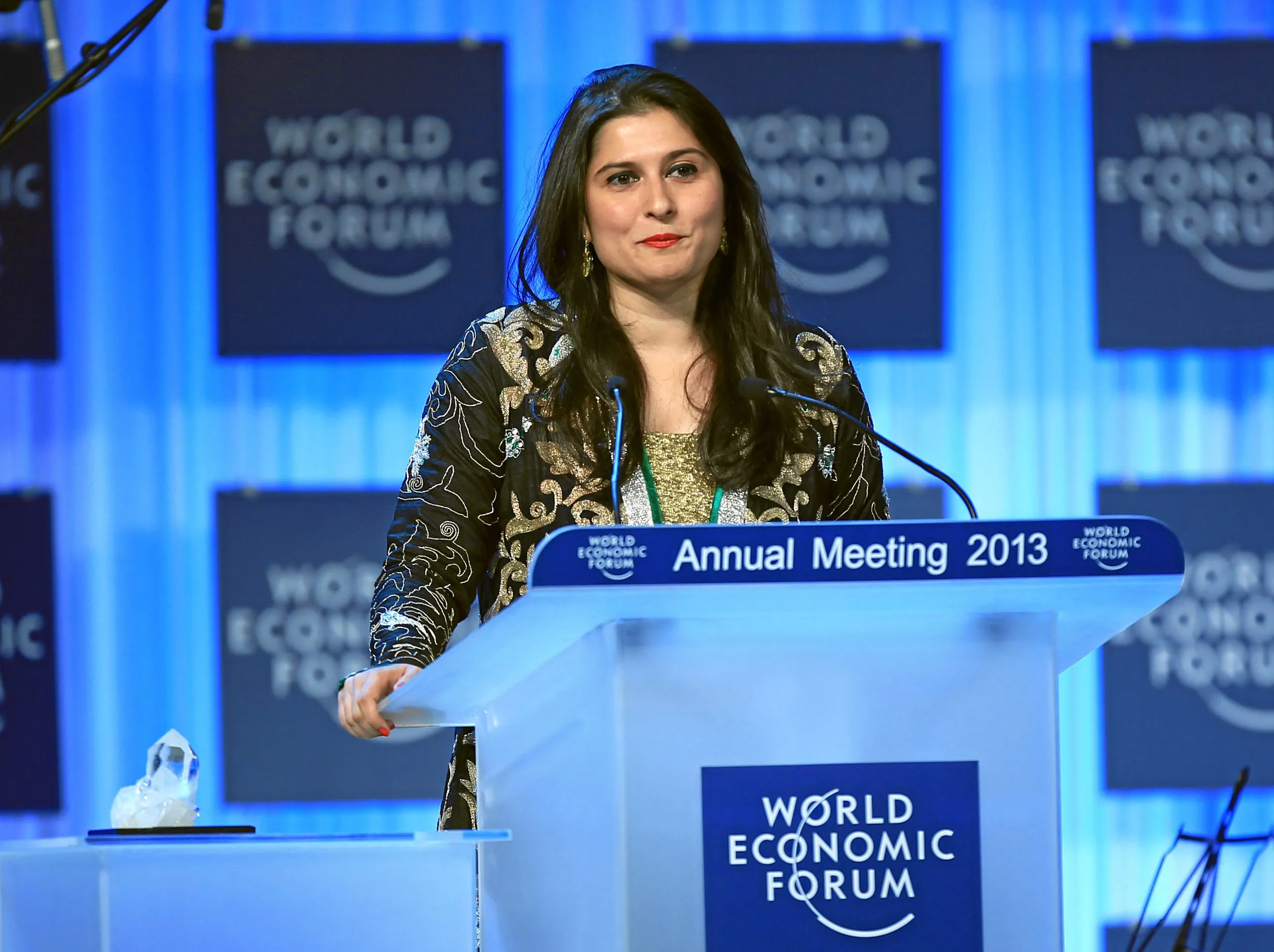 crystal award ceremony sharmeen obaid chinoy scaled