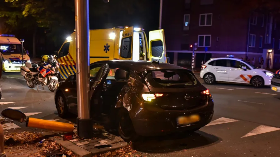 aanrijding ringbaan west zwaargewond