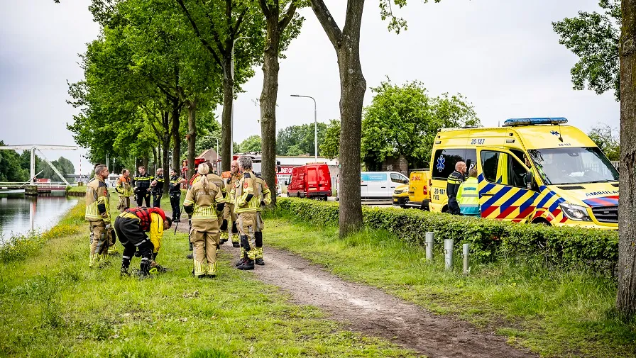 auto in kanaal tilburg