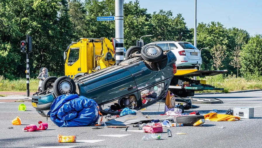 auto over de kop