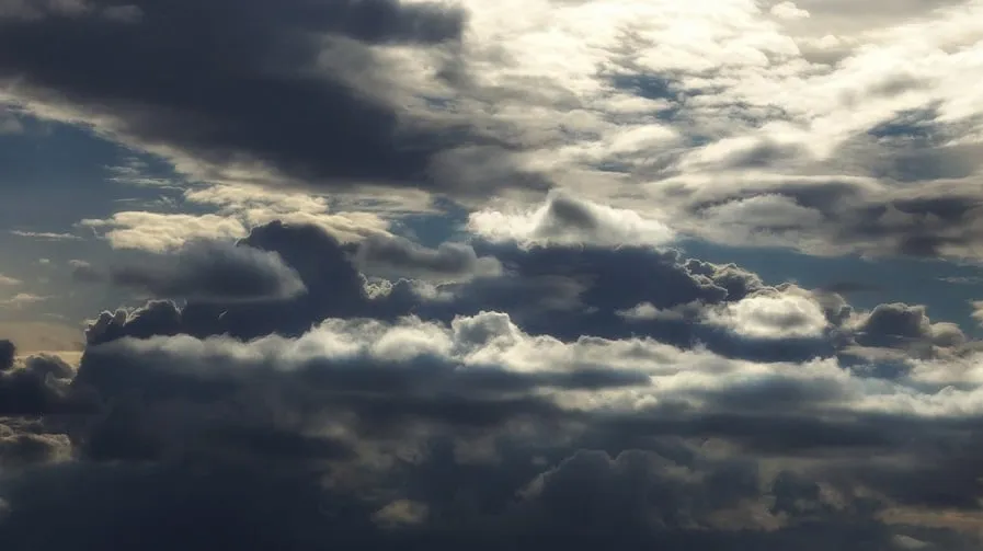 bewolkt