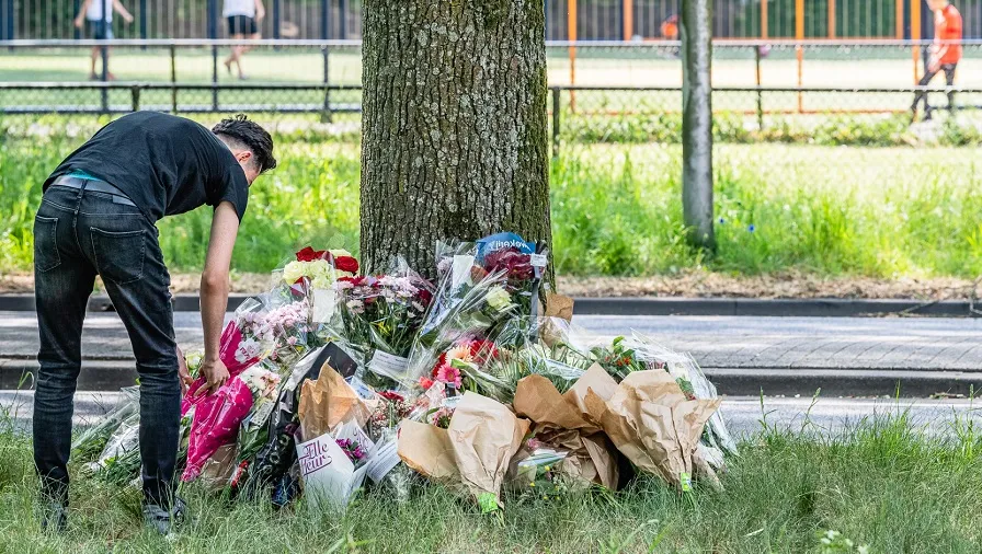 bloemen op plek ongeval