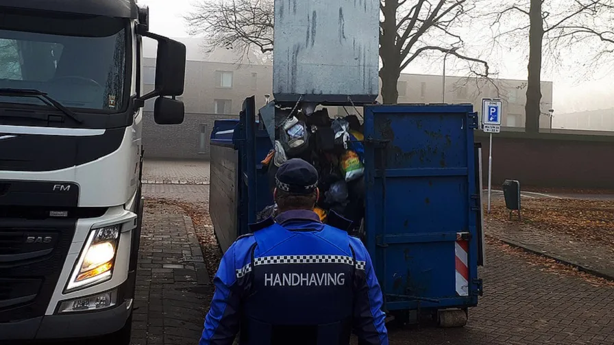 csm dumpen van afval bij 07dc843ec1