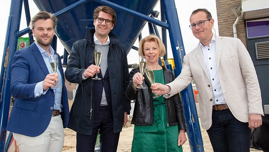 csm eerste paal emmapassage tilburg 3bbfc56845