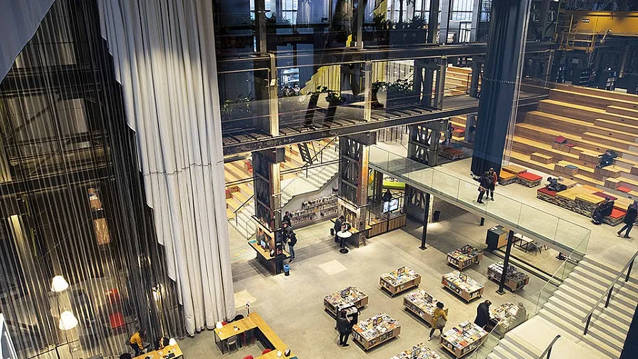 csm glazen zaal twee bijgesneden 3b4a5bd090