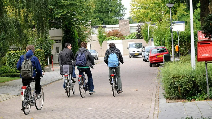csm jongeren op de fiets f99cca5749