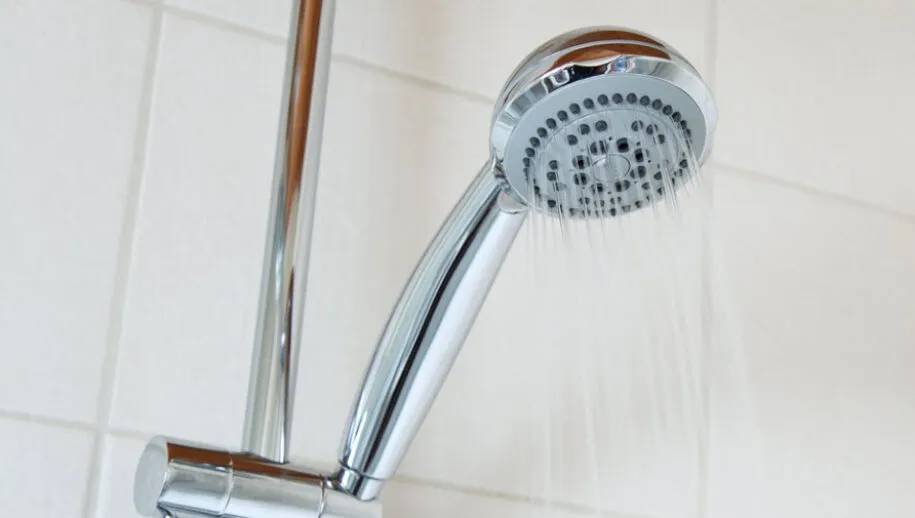 douche 915x518 1